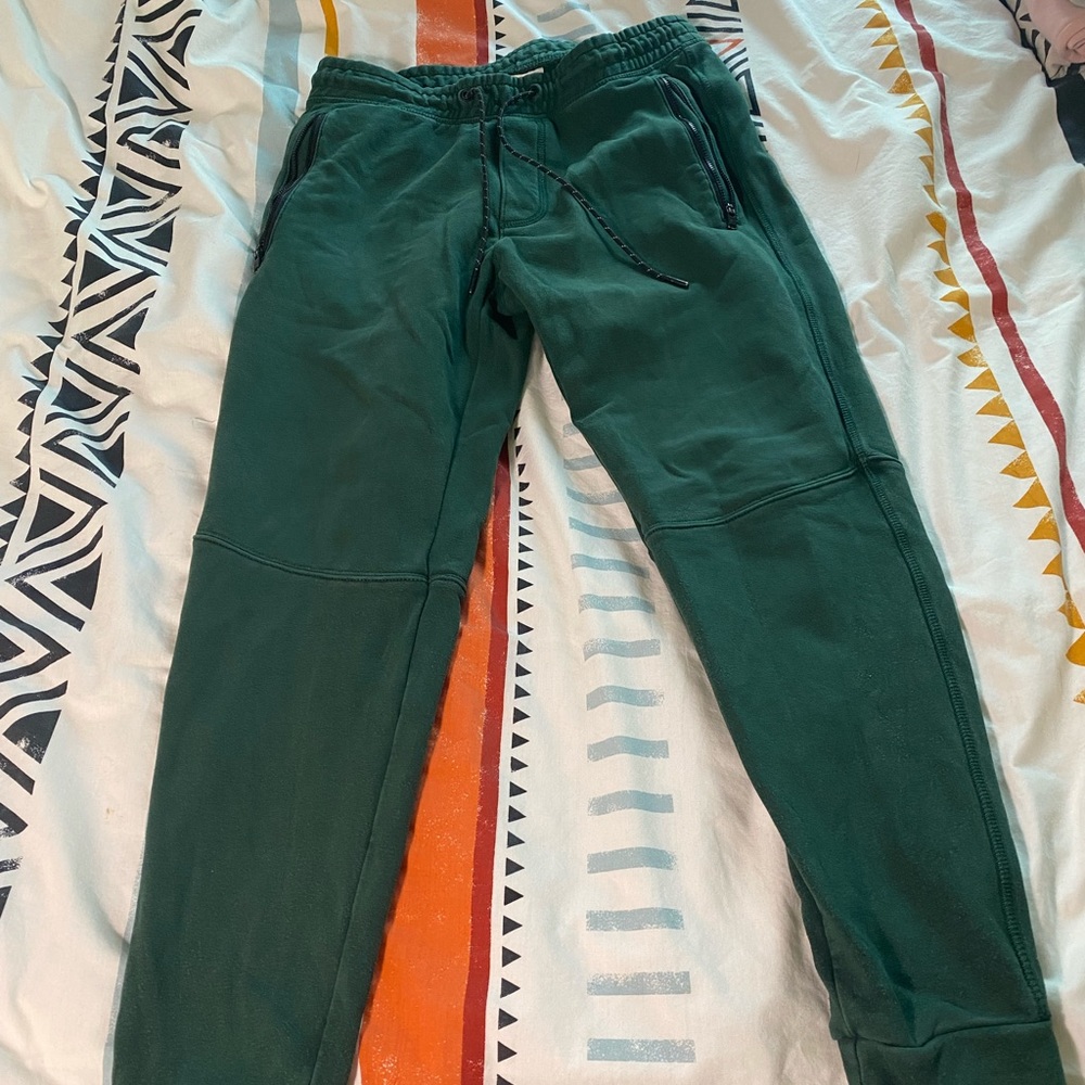 Green american eagle sweatpants